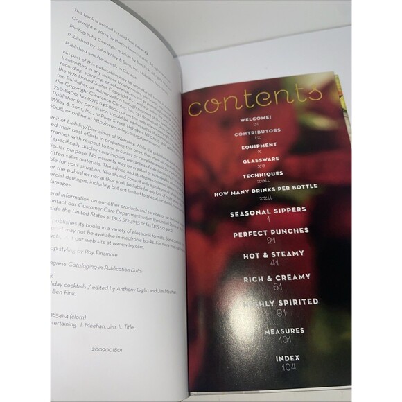 Mr Boston Holiday Cocktails Hard Cover with Dust Jacket 2009 - Picture 4 of 5